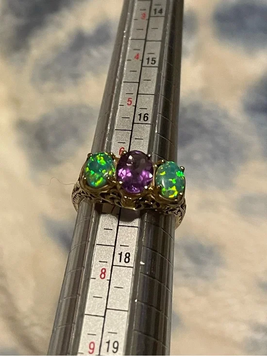 Vintage 10K Gold Opal and Amethyst  Ring size 7 - Picture 6 of 13